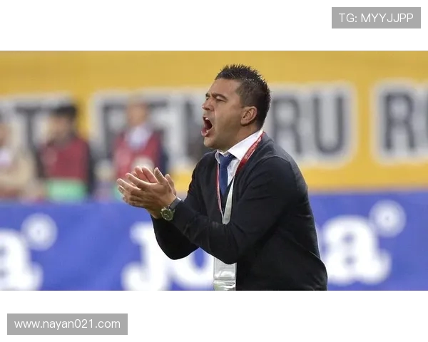 杭州飞盘队在攀岩联赛中的技术表现分析与点评